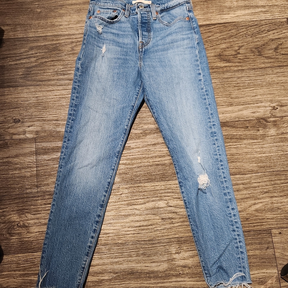 Levis Premium Wedgie Straight Fit size 25